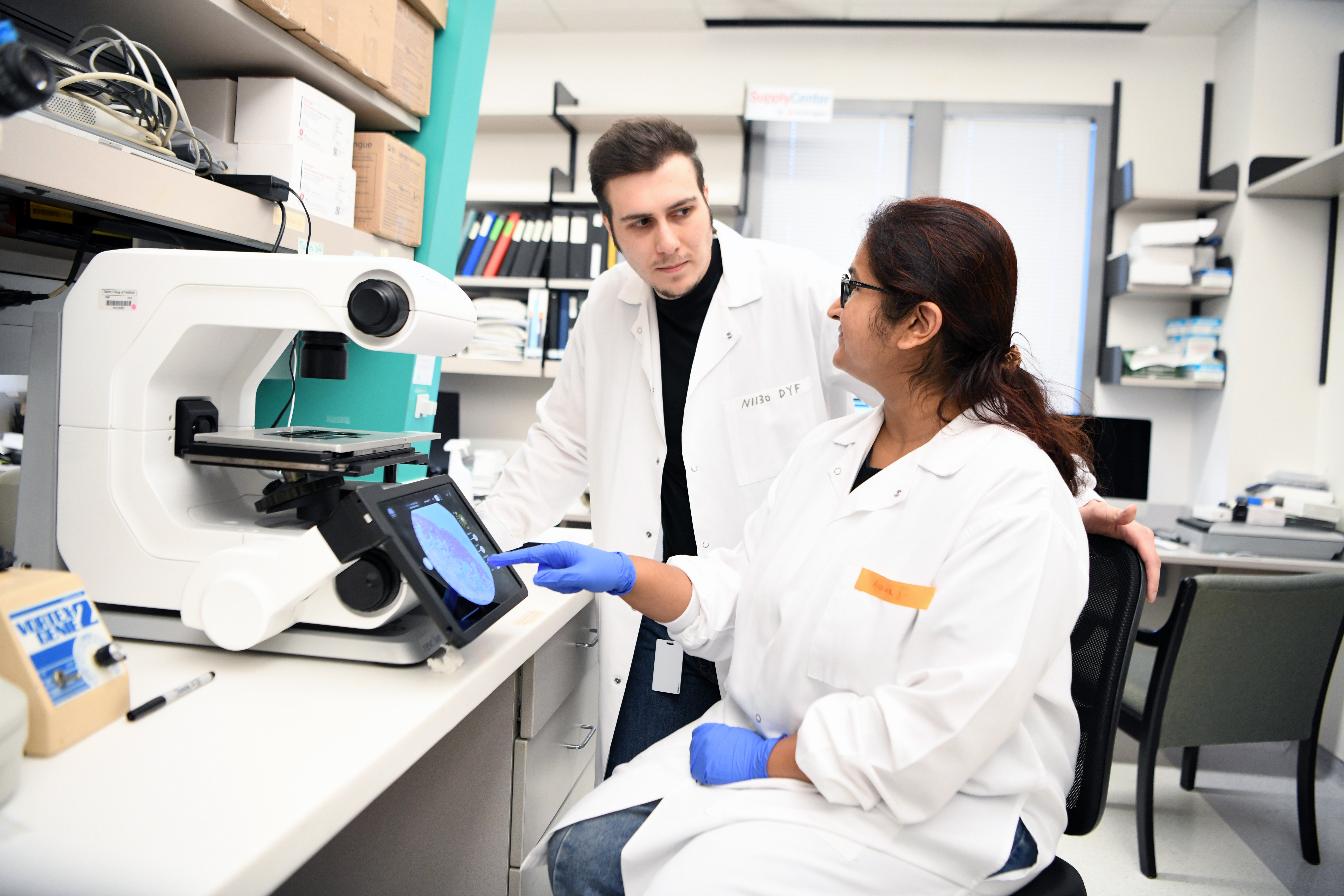 Cheng Lab photo — Lab
